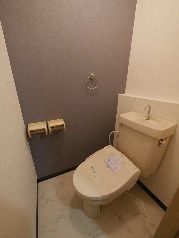 トイレ　別部屋写真