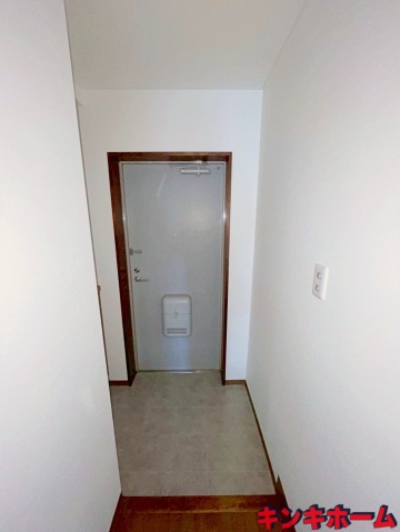 玄関　写真は別のお部屋です。