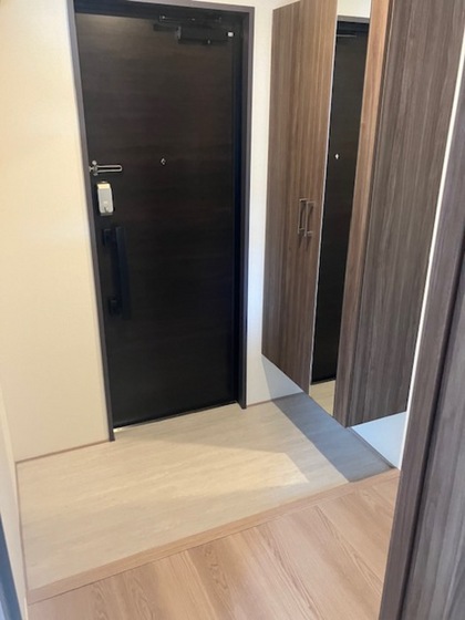 玄関　※別部屋の写真です