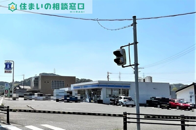 コンビニ　ローソン岡崎舞木町店（コンビニ）まで379m