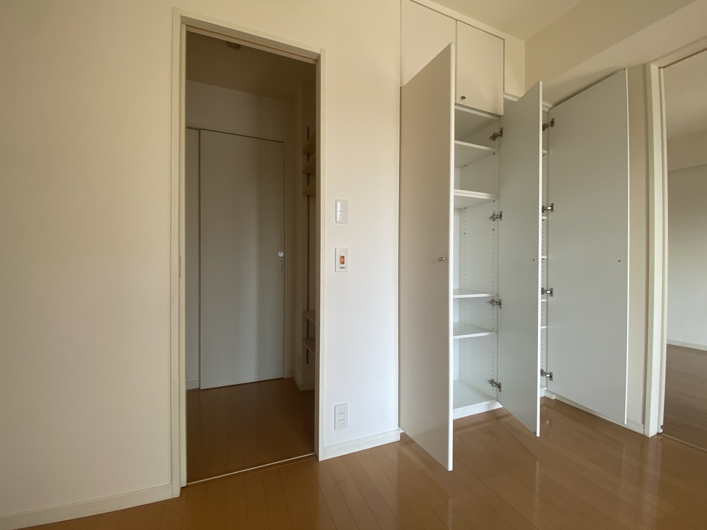 その他部屋・スペース　■洋室5.3帖