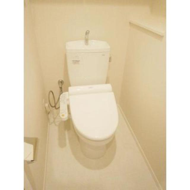 トイレ　※別部屋の参考写真です。