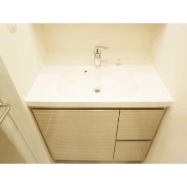 洗面設備　※別部屋の参考写真です。