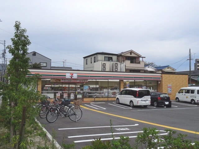 コンビニ　セブンイレブン高槻城南町2丁目店（コンビニ）まで100m