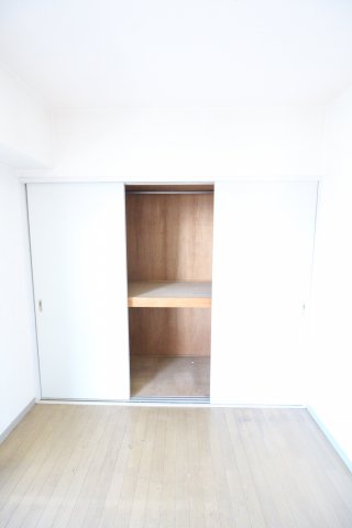 収納　（別タイプ参考写真）メイプルヒルズ滝野川　北区滝野川2