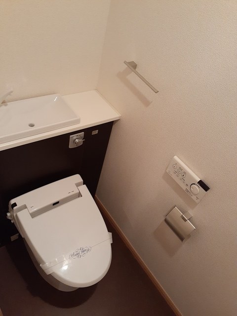 トイレ　シンプルなトイレ！