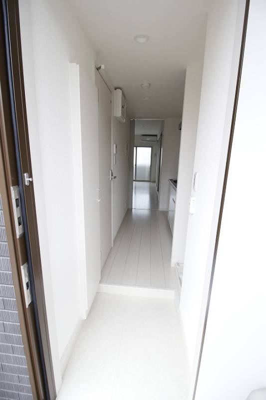 玄関　別の部屋の写真です