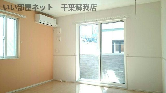 居室・リビング　ゆったり過ごせる居間です