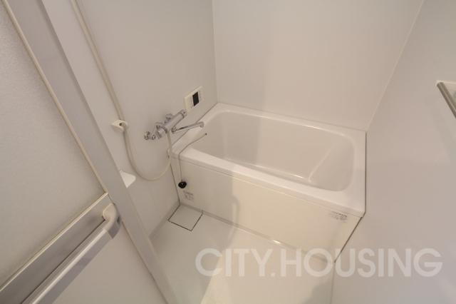 バス・シャワールーム　※同タイプ部屋の写真です。