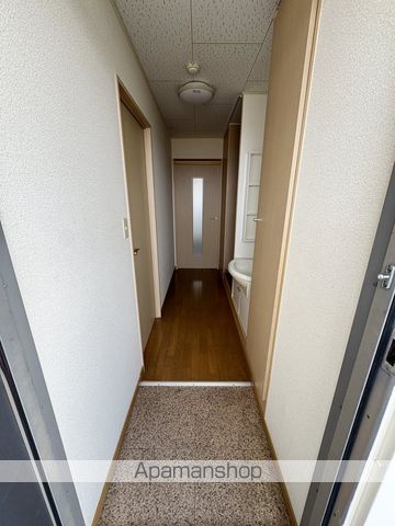 ＪＲ鹿児島本線 筑後船小屋駅 徒歩25分 3階建 築31年の玄関写真