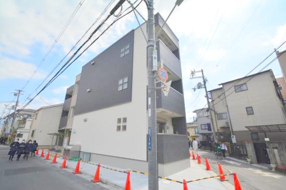 建物外観　綺麗な外観の素敵なお部屋があなたを待っています。