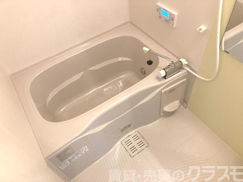 バス・シャワールーム　浴室乾燥機付きバス♪