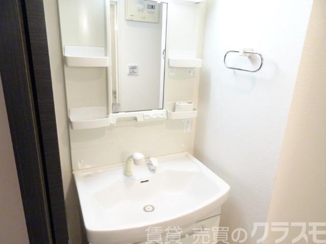 洗面設備　使いやすいシャンプードレッサー♪