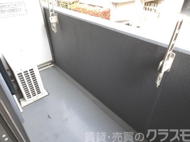 バルコニー　朝日が差し込む東向きバルコニー♪