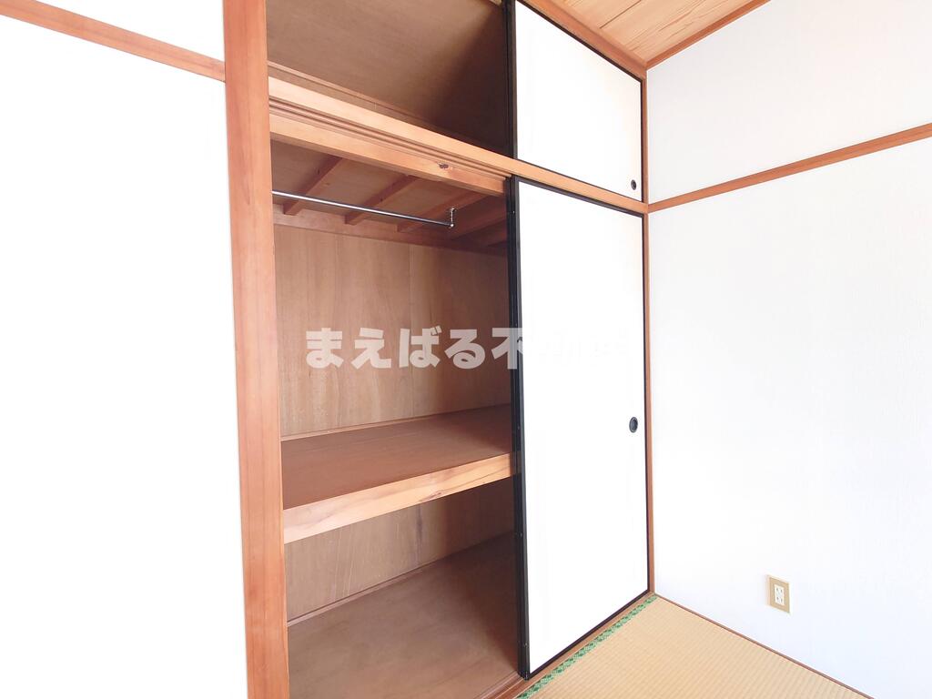 収納　押入れ