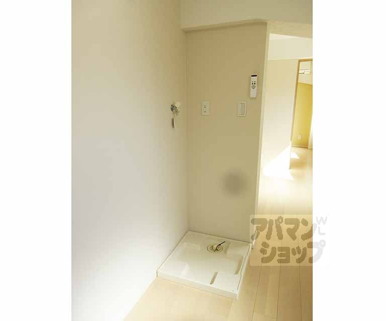 その他設備　室内洗濯機置場有り