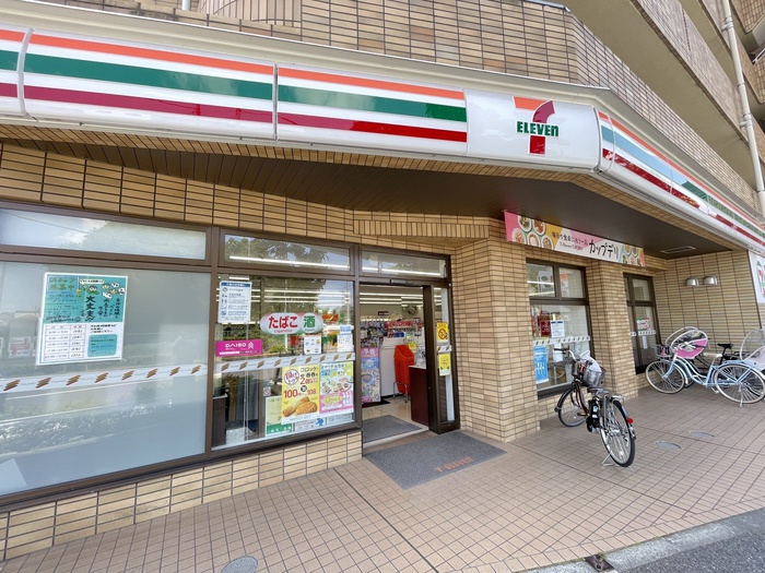 コンビニ　セブンイレブン練馬春日町6丁目店（コンビニ）まで240m