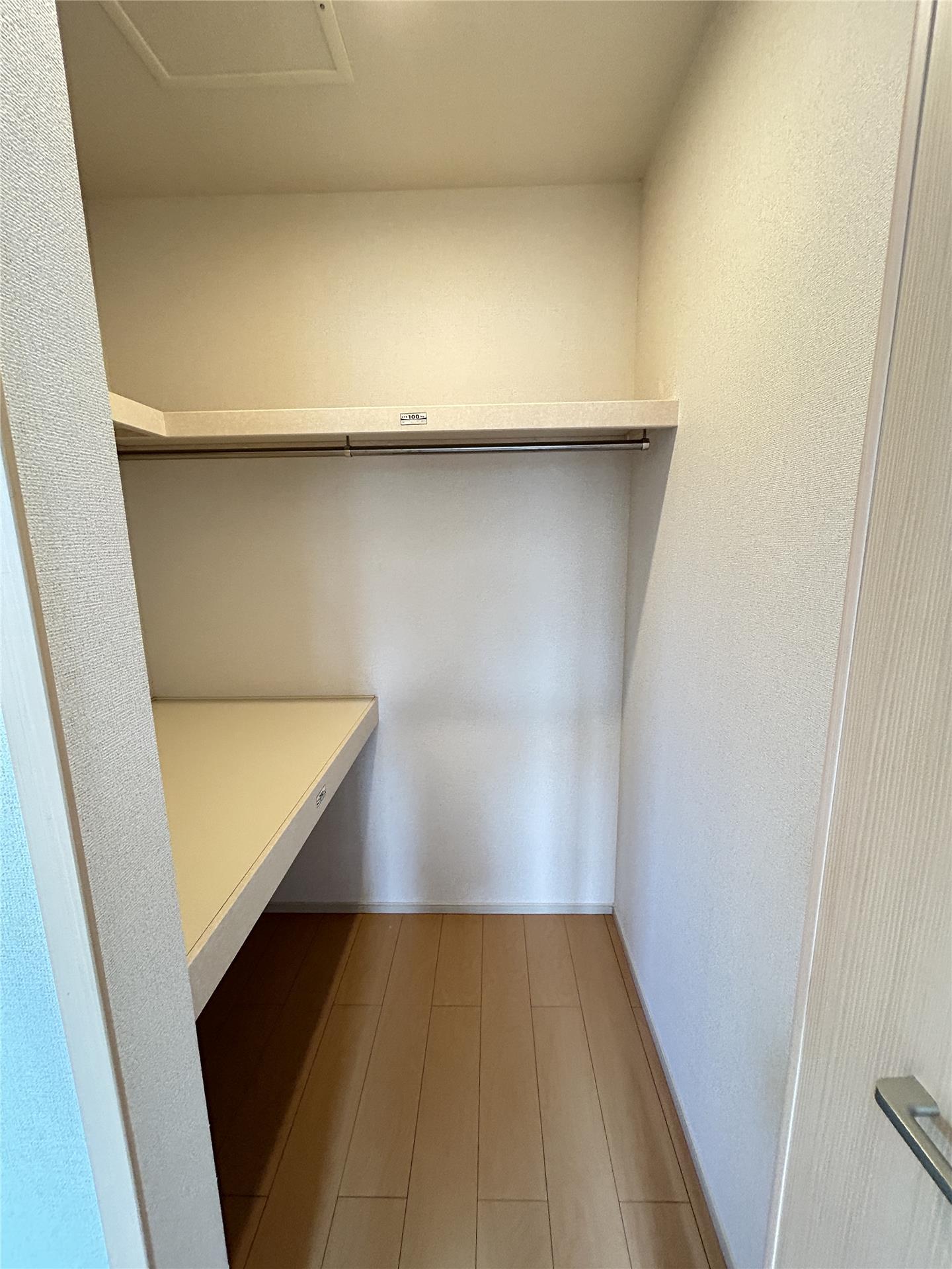 収納　ウォークインクローゼット