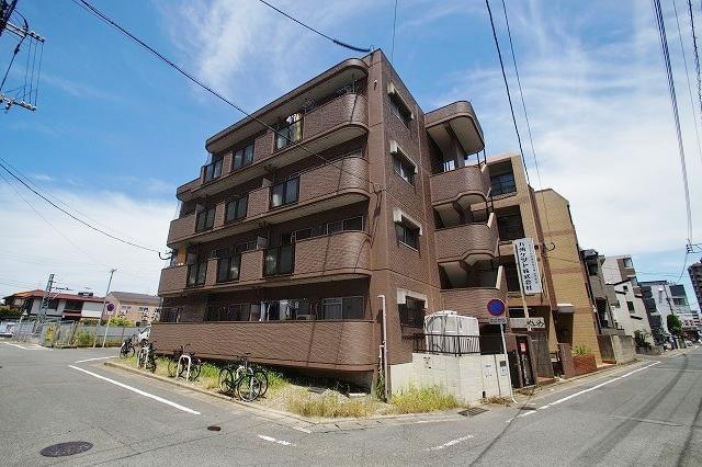 建物外観　落ち着いた雰囲気の外観です