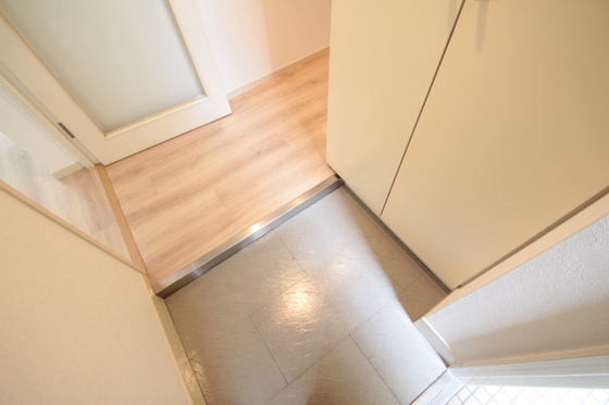 玄関　※別部屋の写真です