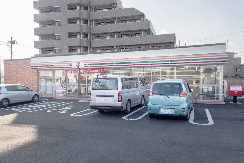 コンビニ　セブンイレブン府中四谷6丁目店（コンビニ）まで702m