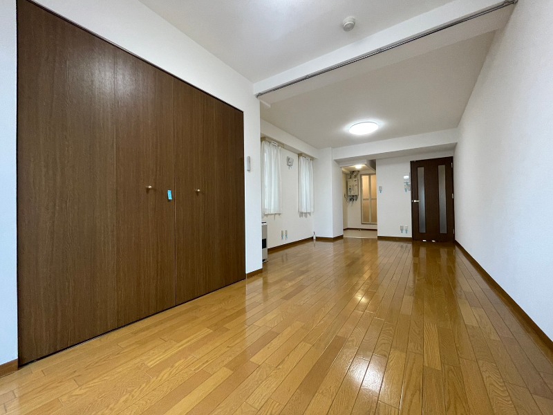 居室・リビング　広くてキレイなお部屋が広がっていて、充実した生活が送れそう。