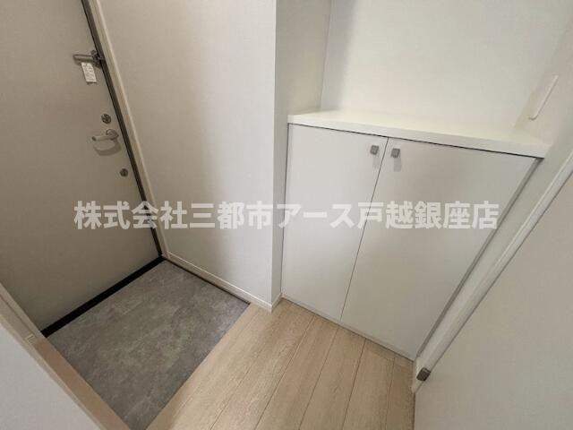 玄関　メゾン・ド・フラーズ