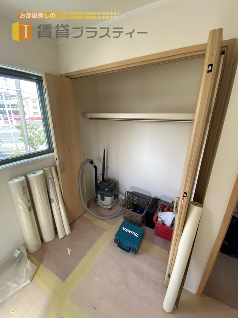 収納　工事中のお写真です