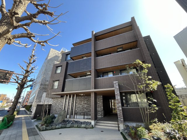 2LDK Mansion in Setagaya, Tokyo - Image 1