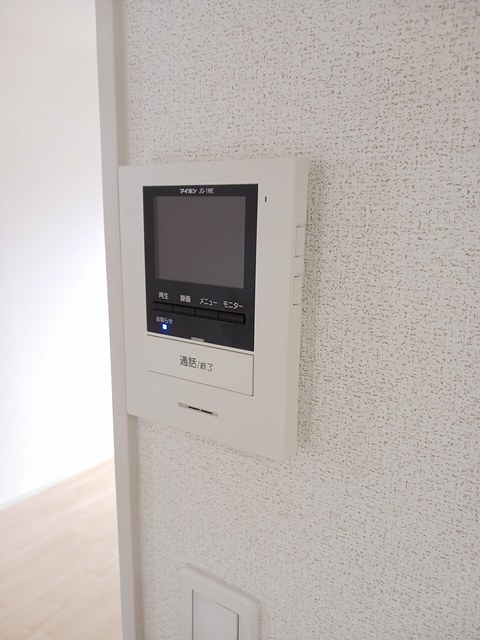 セキュリティ　顔見て会話ができるTVインターホン☆彡