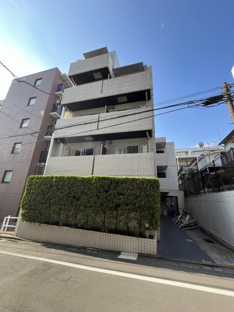 建物外観　外観は落ち着いています