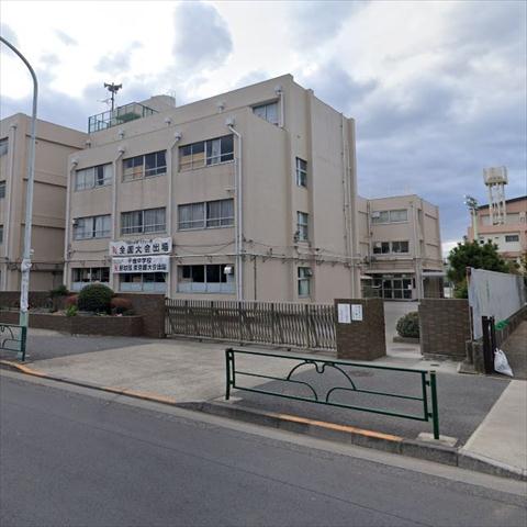 中学校　千歳中学校（中学校）まで669m