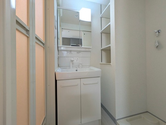 洗面設備　※別部屋の写真です