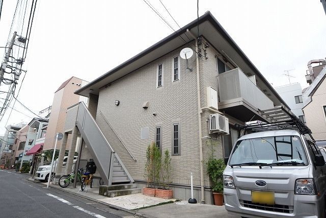 建物外観　タウンハウジング仙川店まで♪