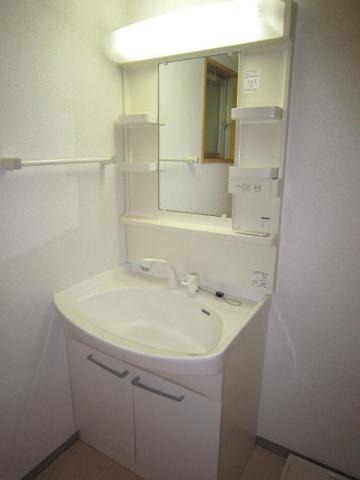 洗面設備　朝の支度はこちらで