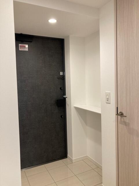 玄関　※写真は同タイプ住戸です。