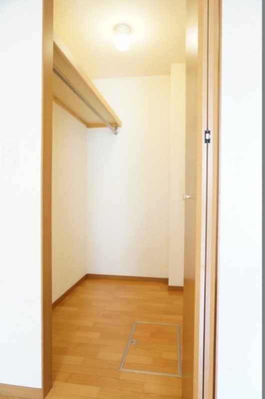 収納　図面と現状に相違がある場合には現状を優先
