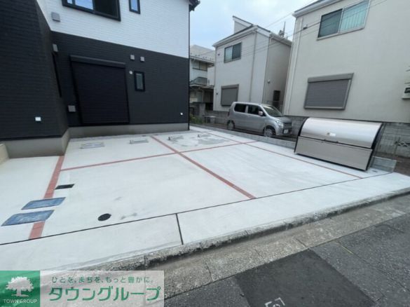 駐車場　駐車場