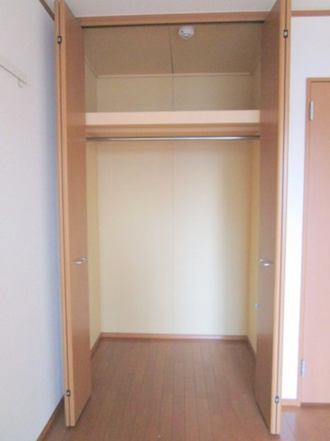 収納　奥行きのあるクローゼット