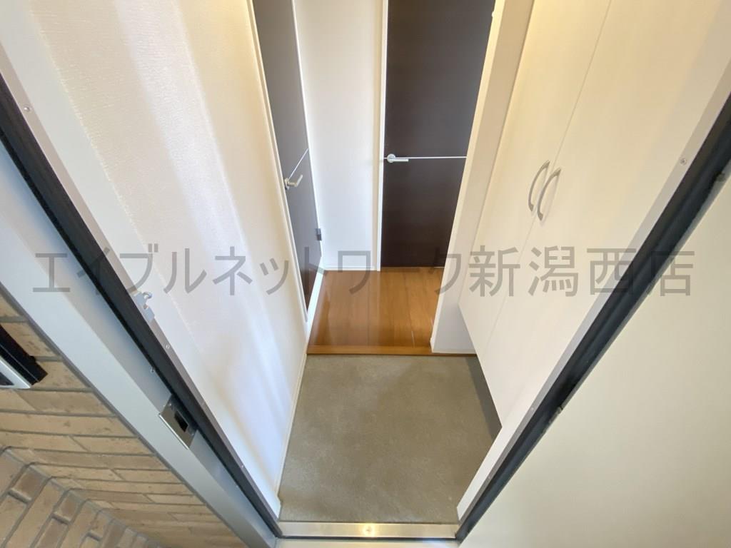 玄関　参考写真