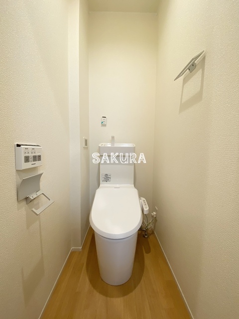 トイレ　落ち着いた色調のトイレです♪
