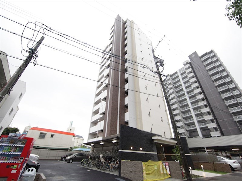 建物外観　外観　オートロック　宅配ＢＯＸ　防犯カメラ付