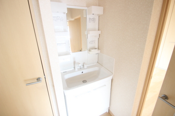 洗面設備　※別部屋の写真です。