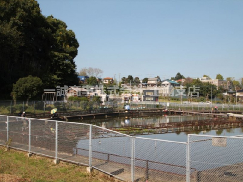 公園　水と緑の里公園（公園）まで1174m
