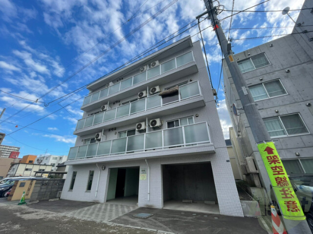建物外観　札幌市中央区南４条西「ピクシーガーデン医大前」