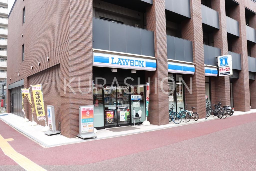 コンビニ　ローソン博多築港本町店（コンビニ）まで150m