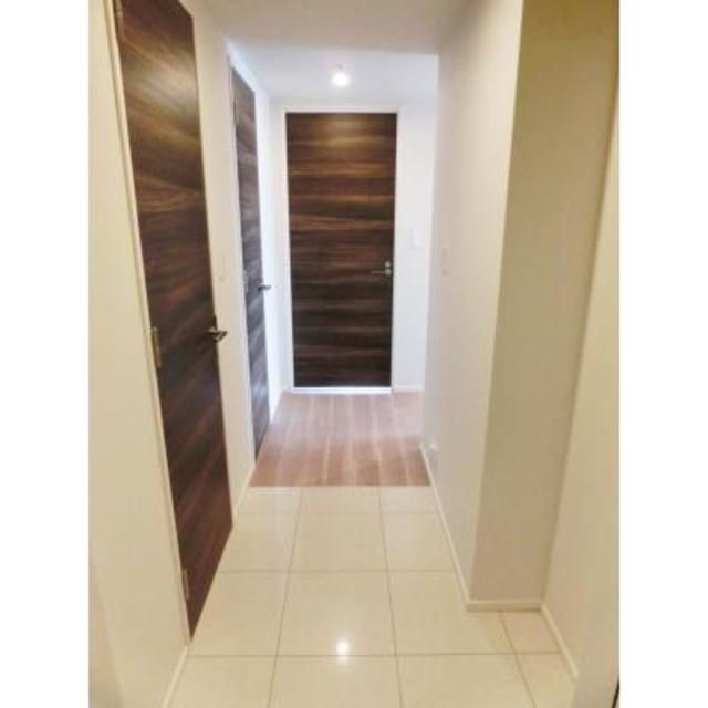玄関　※写真は同タイプ住戸です。
