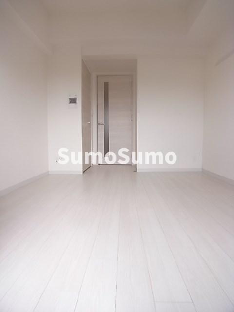 その他部屋・スペース　開放的な寝室です