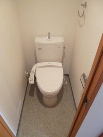 トイレ　※他号室反転タイプ写真使用