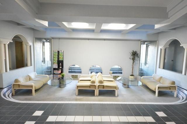 エントランス　★お部屋探しは株式会社タウンハウジング東京まで★